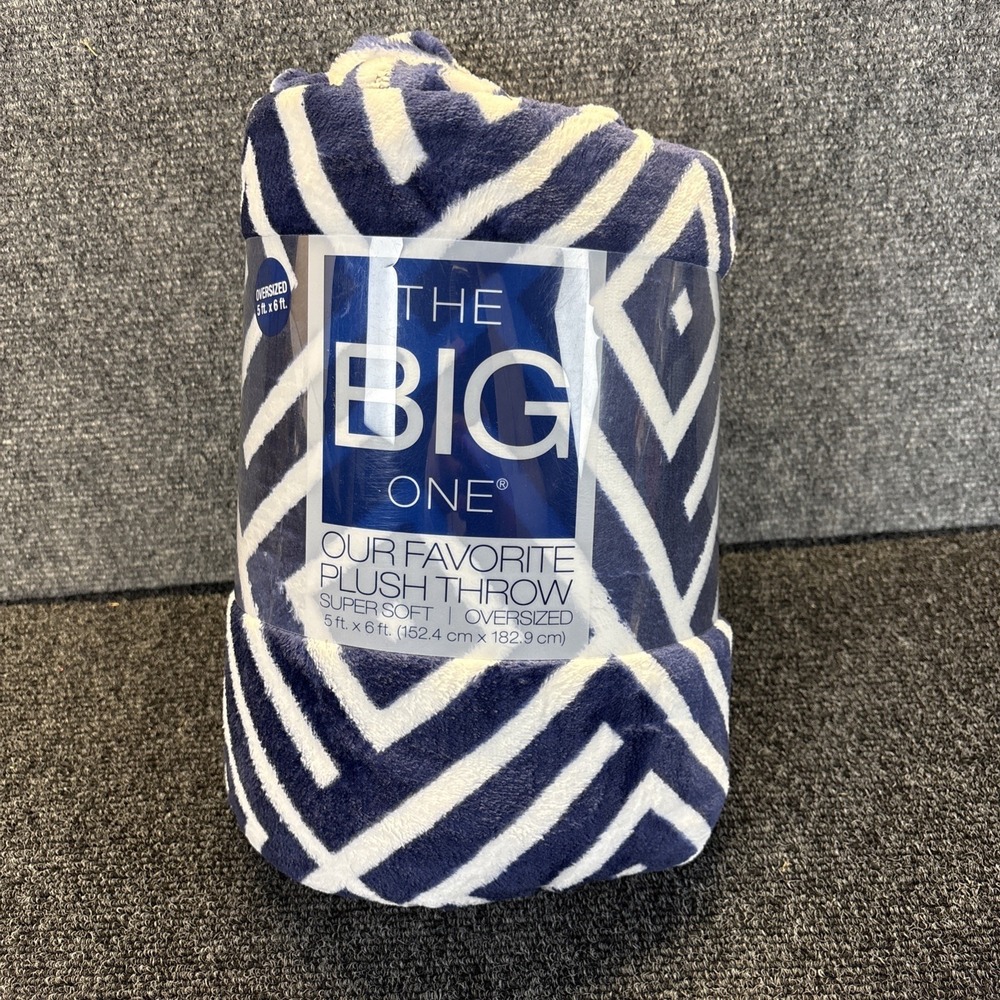 The Big One~Oversized/Super Soft Plush Throw~5ft X 6ft~Blue & White Chevron
